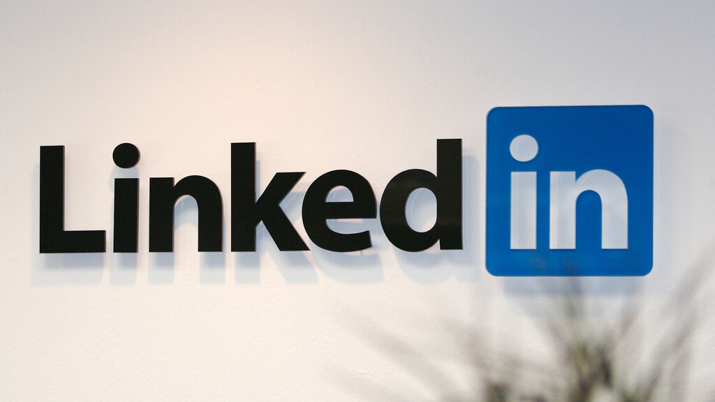 Linkedin Accounts created in US or UK 5G Mobile IPs, verified with new outlook mails, partial filled